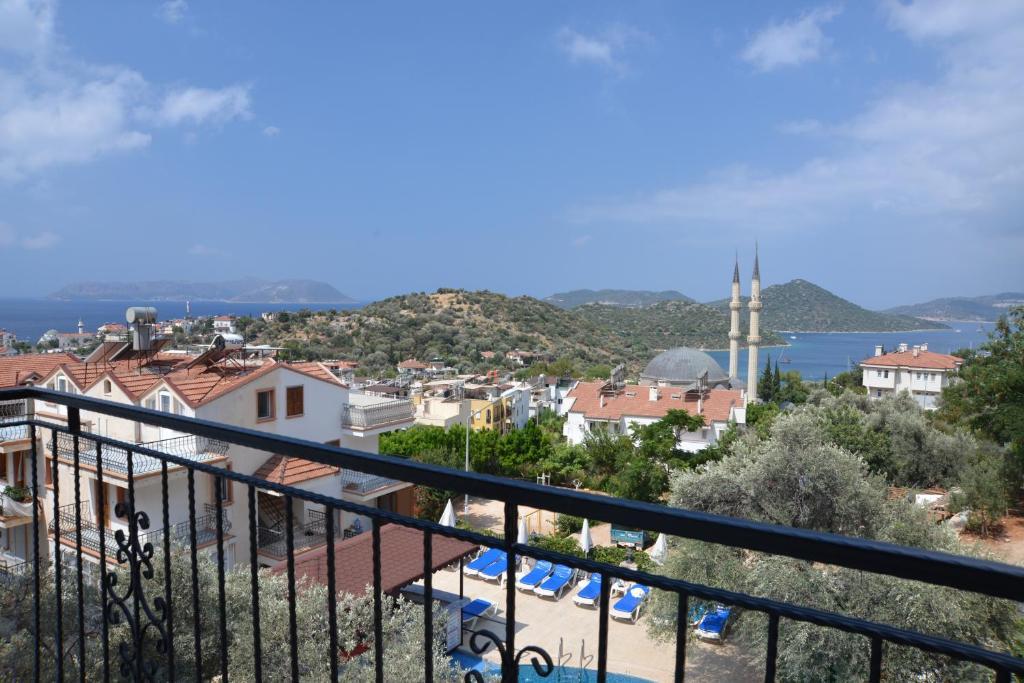Tugce Apartments Каш Экстерьер фото
